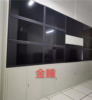 14 cabinets of 43 inch monitors in the monitoring center of the migratory bird property in Beihai, Guangxi